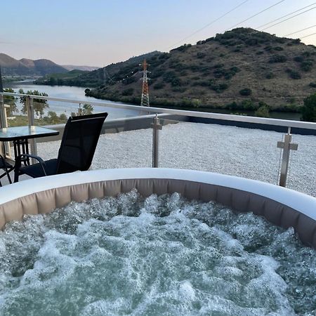 トーレ・デ・モンコルヴォ Douro Visit Houseヴィラ エクステリア 写真