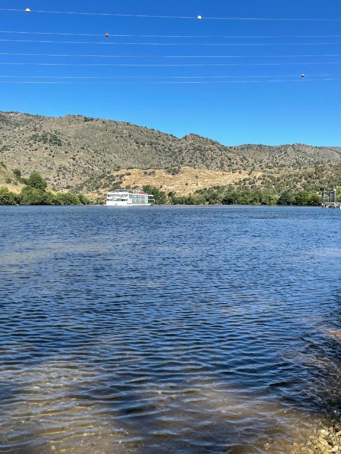 トーレ・デ・モンコルヴォ Douro Visit Houseヴィラ エクステリア 写真