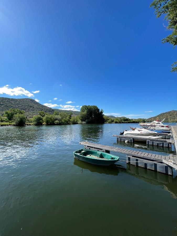 トーレ・デ・モンコルヴォ Douro Visit Houseヴィラ エクステリア 写真