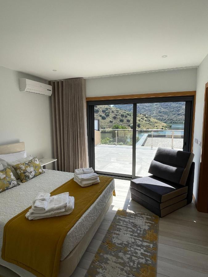 トーレ・デ・モンコルヴォ Douro Visit Houseヴィラ エクステリア 写真