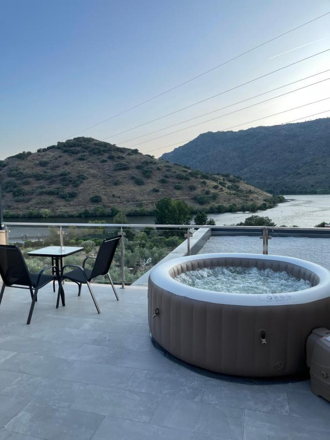 トーレ・デ・モンコルヴォ Douro Visit Houseヴィラ エクステリア 写真